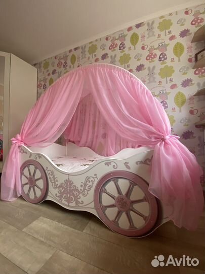 Детская кроватка