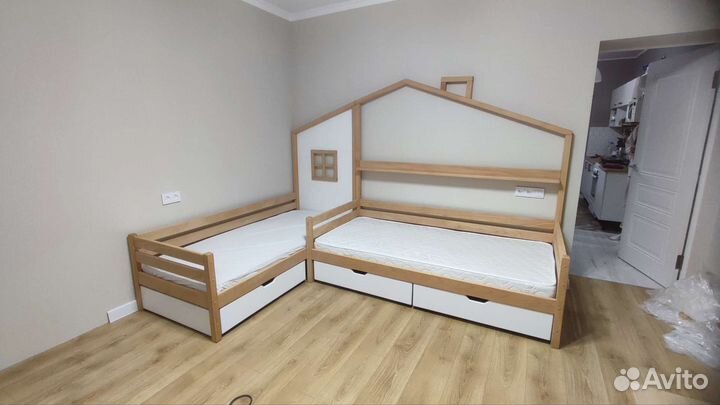 Детская кровать массив бука