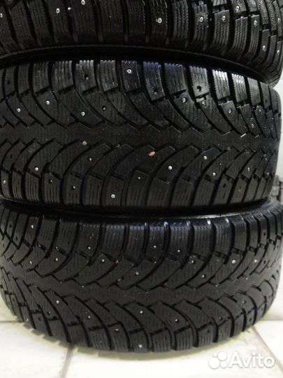 Pirelli Formula Ice 205/60 R16