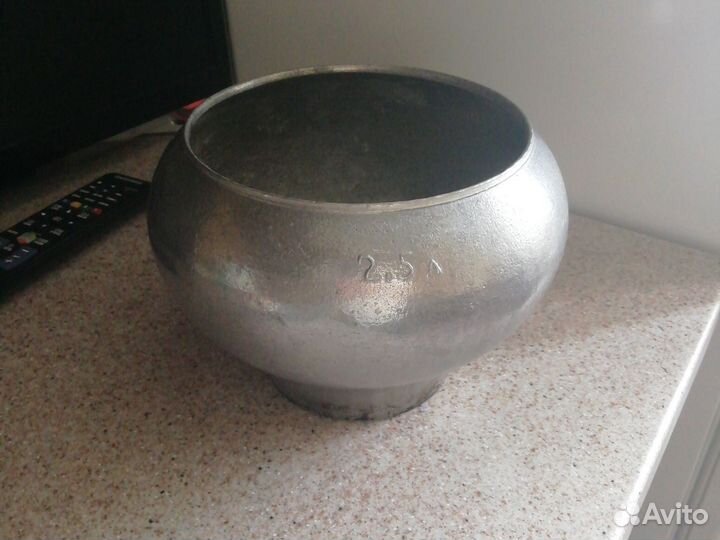 Бронь для Валентина. Чугунок на 2, 5 л., с крышкой