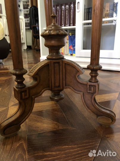 Столик деревянный конец 19 века
