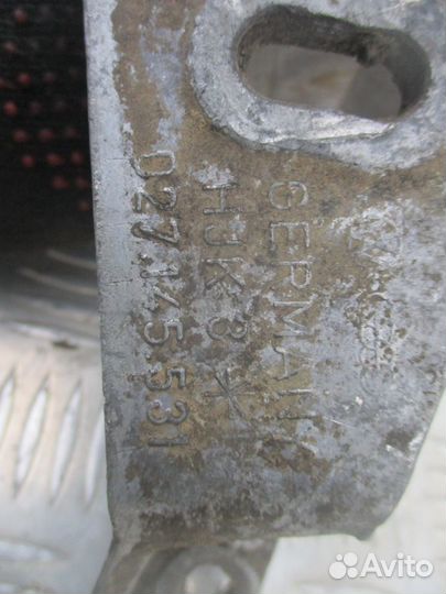 Кронштейн гидроусилителя Фольксваген Ауди