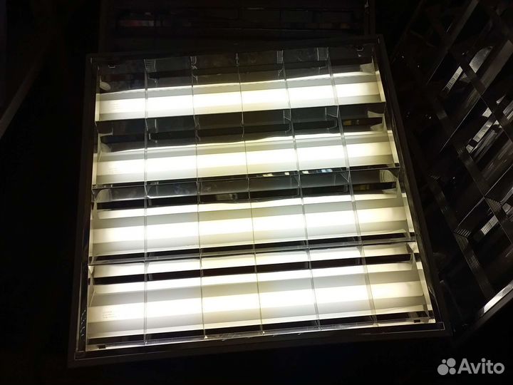 Светильник потолочный с лампами лво 4x18-csvt/GR