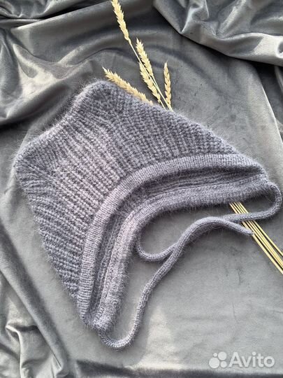 Чепчик вязанный женский