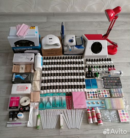 Набор для маникюра с аппаратом Стронг и сухожаром