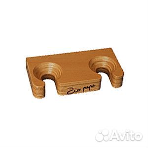 Настенный держ - ль для 2 - х лопат и щеток; дерев