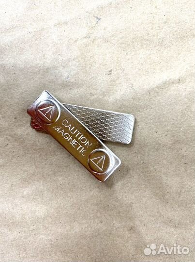 Магнит для бейджей металл 45х13