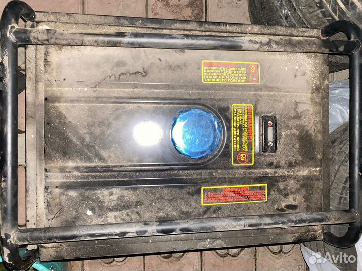 Бензиновый генератор