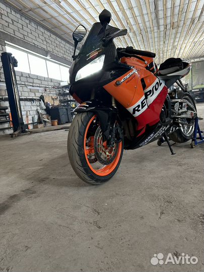 Honda cbr 600 rr