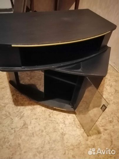 Тумбочка под телевизор