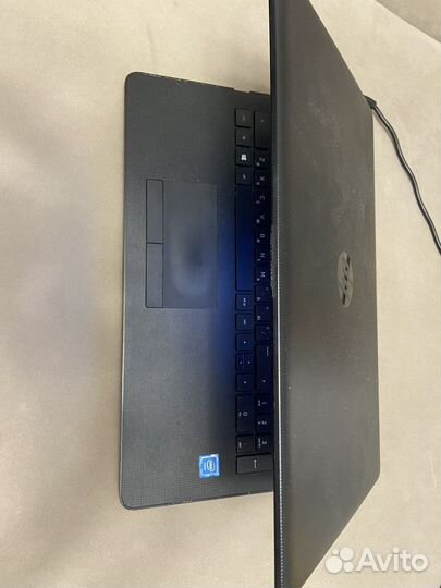 Ноутбук HP 15-ra079ur