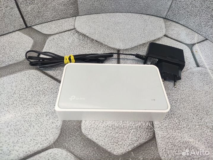 Коммутатор TP-link TL-SF1008D