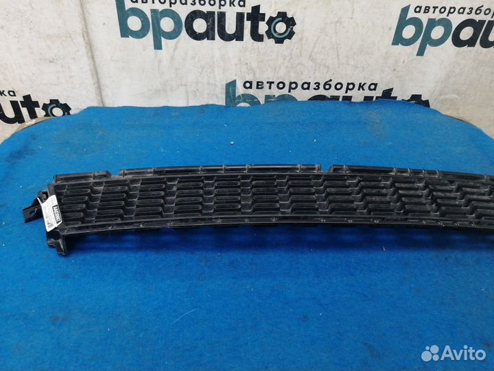 Решетка переднего бампера 86560-A2600 Kia ceed