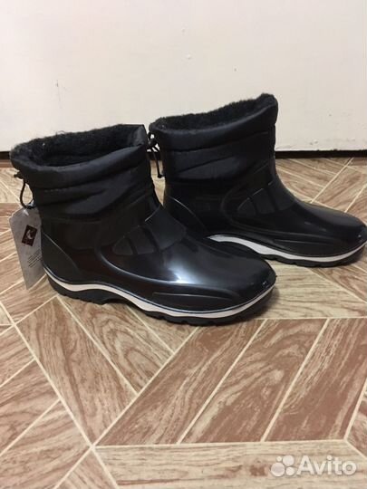 Резиновые сапоги