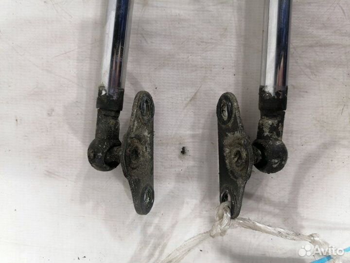 Амортизатор багажника Toyota Corolla EE103V 5EFE