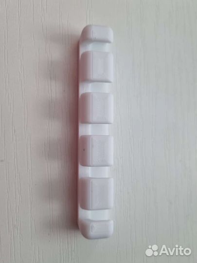 Держатель кабелей