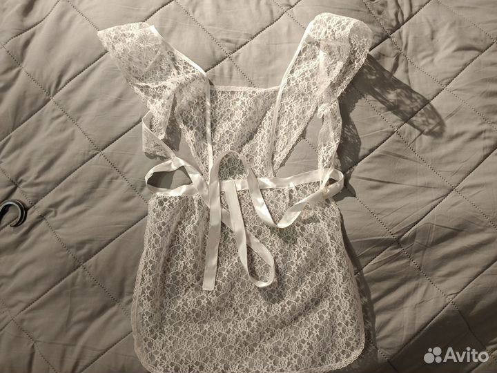 Белый школьный фартук