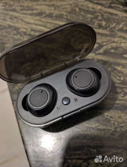 Беспроводные сенсорные наушники новые