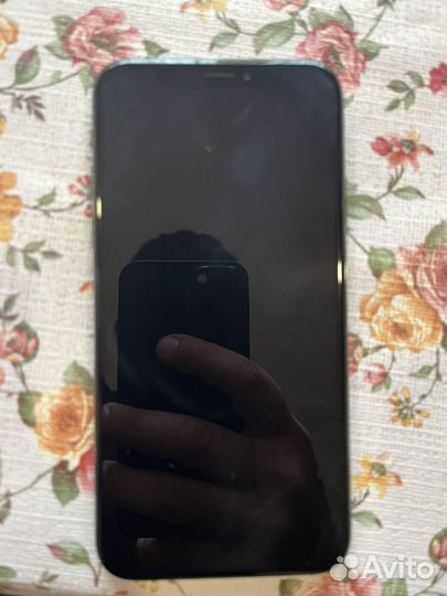 iPhone X, 64 ГБ