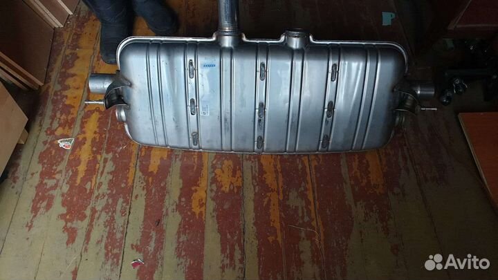 Задняя часть глушителя Volkswagen Touareg 2