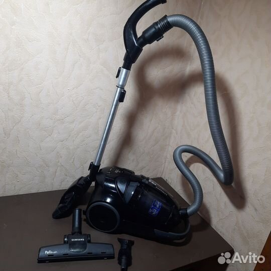 Пылесос Samsung SC8876