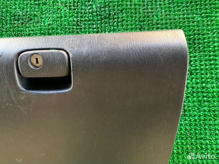 Бардачок Toyota Tundra, Sequoia