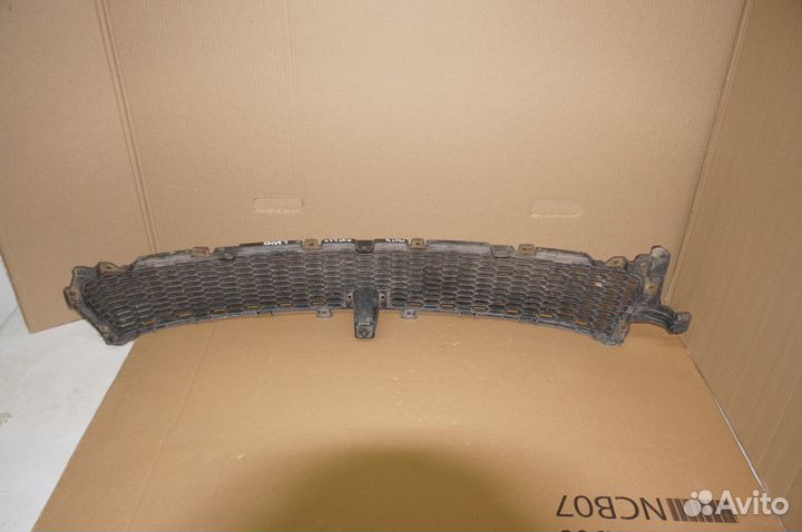 Решетка Бампера Mitsubishi Outlander XL (2005-2010