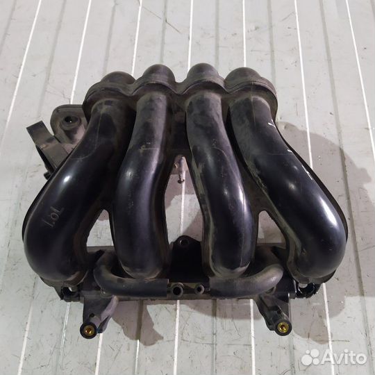 Коллектор впускной Ford Focus 1 седан 1.6 2004