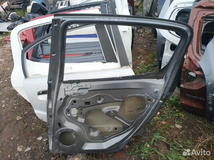 Дверь Пежо 308