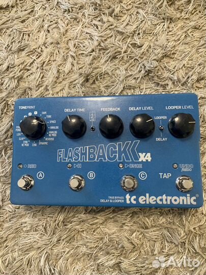 TC Electronic FlashBack 2 X4 Delay педаль эффектов