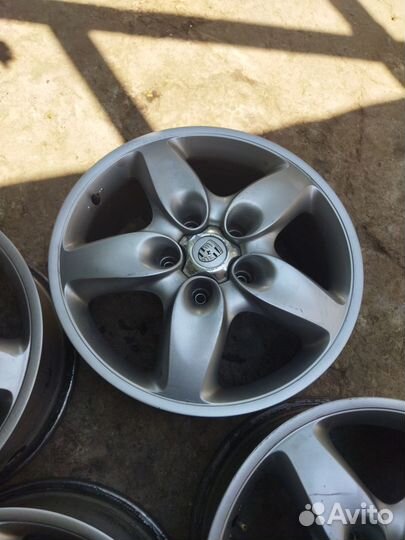 R18/5/130 на Porsh Сayen, Wv Toureg, AudI Q7