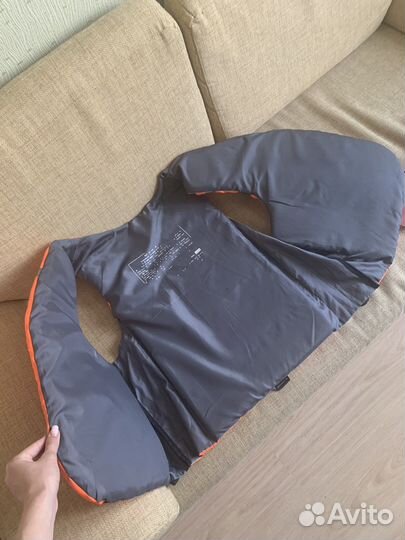 Спасательный жилет