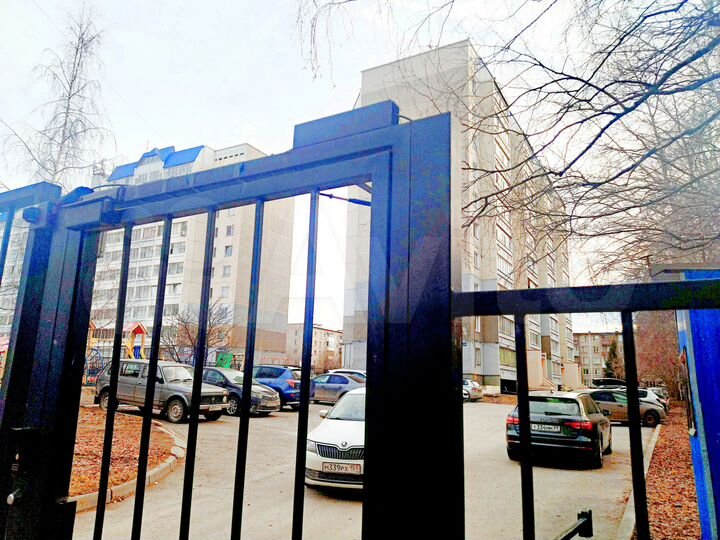2-к. квартира, 58,2 м², 1/10 эт.