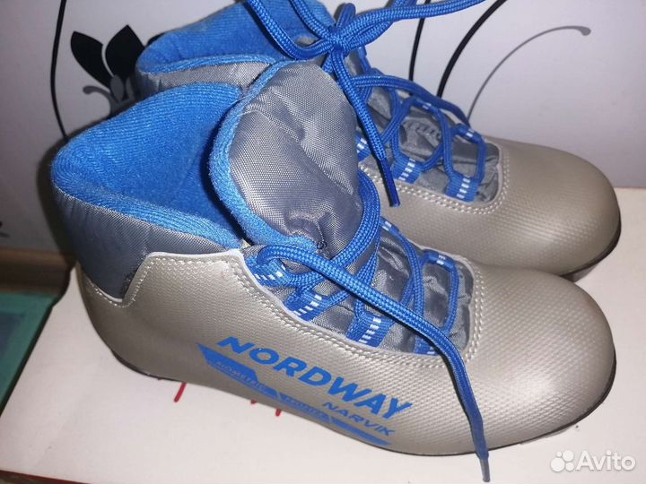 Лыжные ботинки