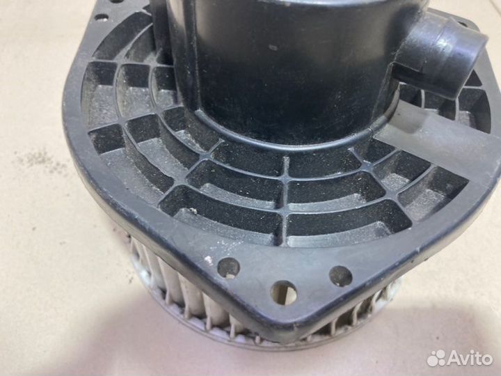 Моторчик отопителя Nissan Almera Classic B10