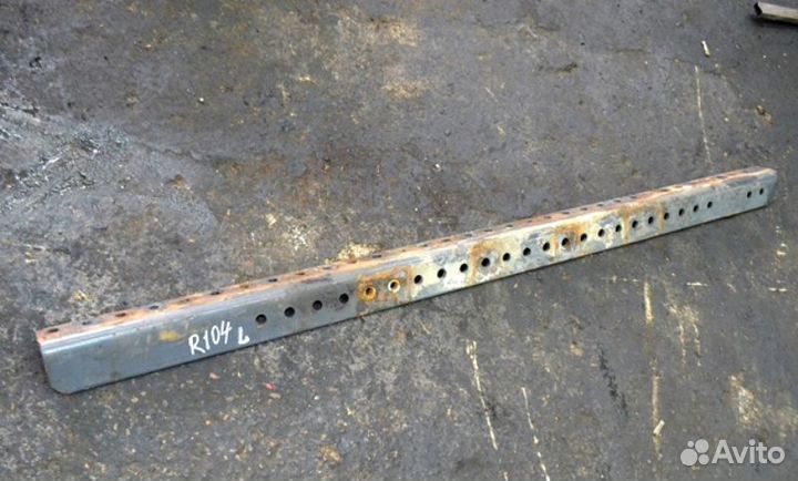 Уголок сцепного устройства (седла), левый renault trucks Magnum Dxi (01.05-12.13)