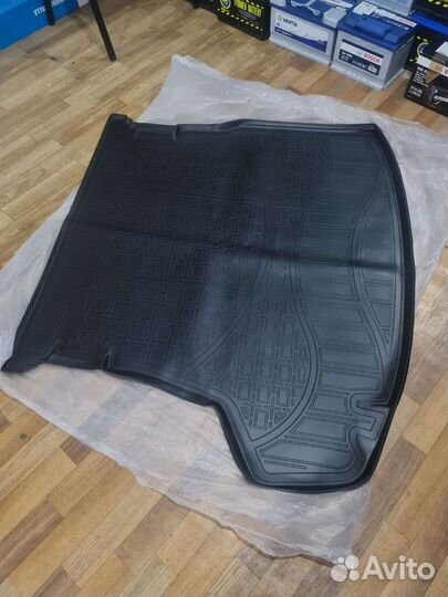Коврик багажника тойота