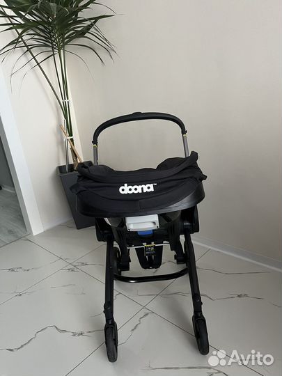 Коляска автолюлька doona