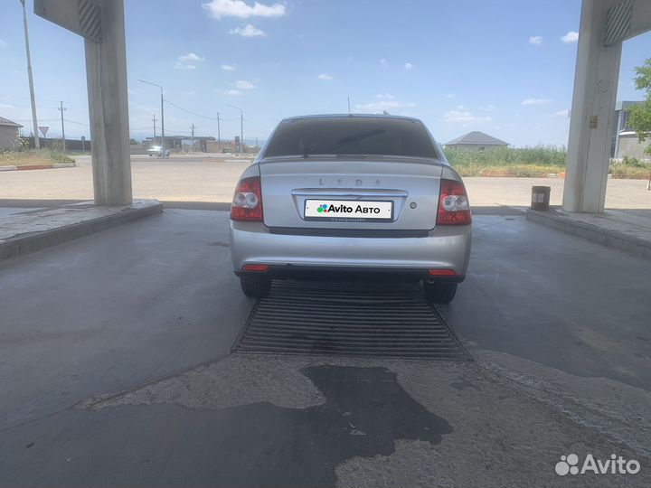 LADA Priora 1.6 МТ, 2012, битый, 300 000 км