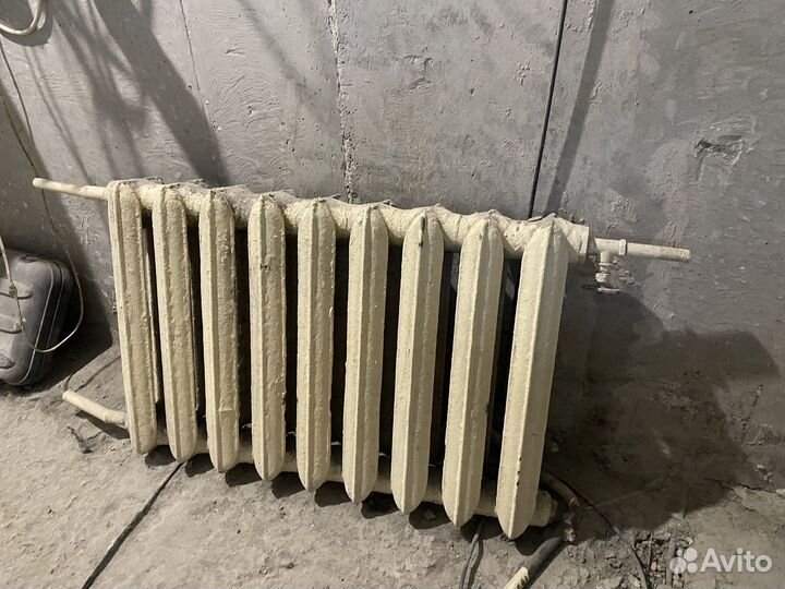 Металл, ванна и батарея 9 секций чугун