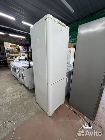 Холодильник бу indesit 185/60/60