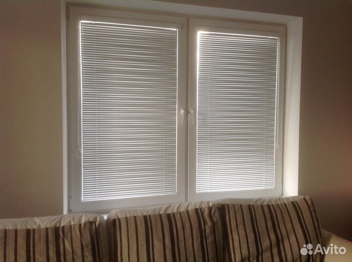 Жалюзи на пластиковые окна