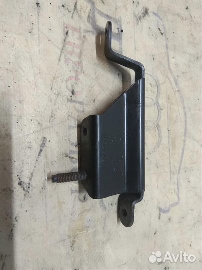 Кронштейн (сопут. товар) Audi A4 (B7) 2004-2009