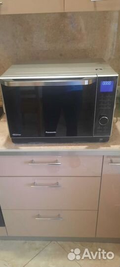 Микроволновая печь Panasonic NN-DS596M