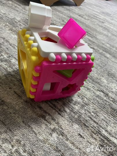 Развивающие игрушки для малышей