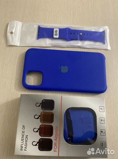 Набор чехол на айфон, ремешок на apple watch, чехо