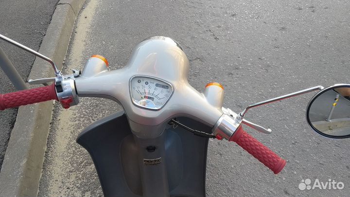 Продаю ретро-скутер Honda Giorno