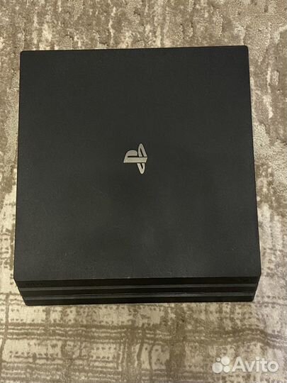 Sony PS4 pro 1tb/cuh-7016b