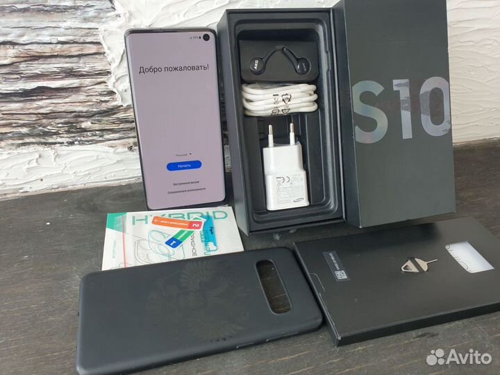 Samsung Galaxy S10, 8/128 ГБ