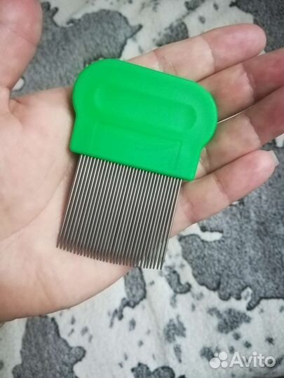 Гребешок для вычесывания блох у домашних животных